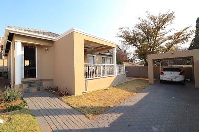 House For Rent in Sunninghill, Sandton