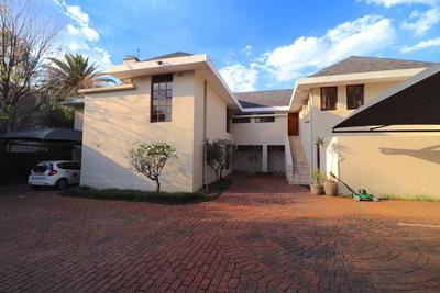 Apartment / Flat For Rent in Illovo, Sandton
